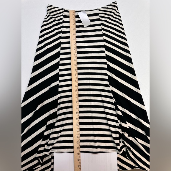 Chico's Black and White High-Low Skirt - Picture 5 of 7